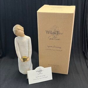 Willow Tree “Spirit of Giving” new in box